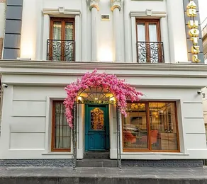 Sultanhmet Suite Life - Image 2