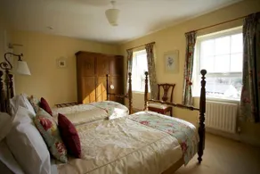 The Glen House Country Accommodation - Image 4