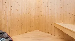 Holiday home with sauna - Image 5