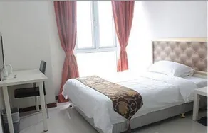 The Arch Hotel - Image 5