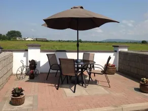Bunratty Villa Bed and Breakfast - Image 2