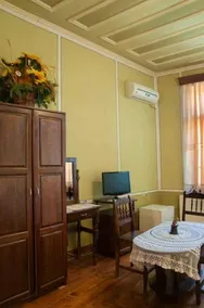 Plovdiv's Corner Guesthouse - Image 5