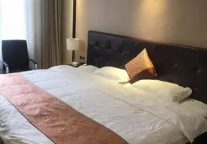 Lai Fu Shi Hotel - Image 4