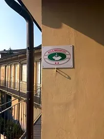 B & B La Guesthouse - Image 2