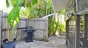 Paradise Beach - West 2414 - Image 4