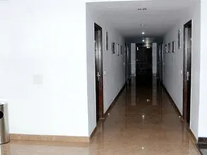 Hotel All Seasons - Image 4