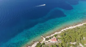 Vila Laguna - island Pasman - Image 3