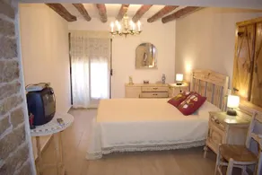 Studio in Sieso de Huesca with wonderful mountain view and furnished terrace - Image 1