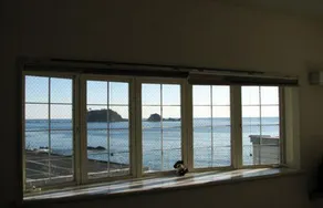 Submarine Hotel - Image 2