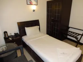 Hotel Vishnu Priya - Image 5