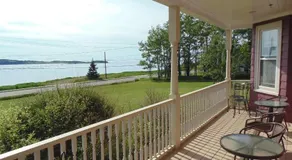 Hillcrest Hall Country Inn - Image 5