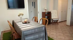 Mainades House - Image 5