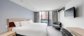 Naumi Studio Hotel Sydney - Image 2