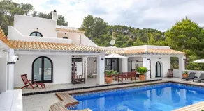 Oasis Villas Complex - Image 5