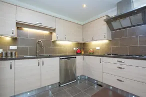 Greenlees Lodge - Image 5
