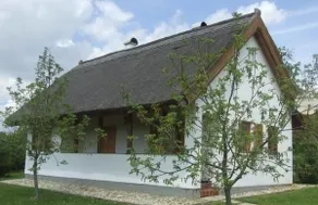 Mol-Ker-Vill Vendégház - Image 4