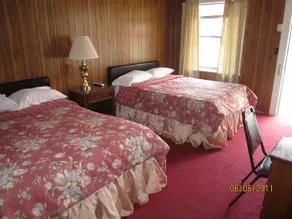 Mountain Top Motel - Image 5