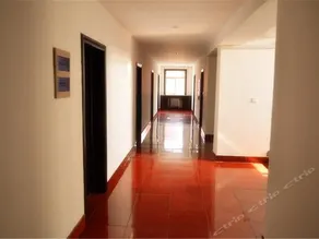 Xinzhongxin Business Hotel - Image 4