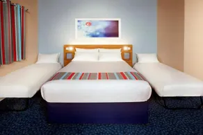 Travelodge Bradford - Image 4