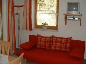 Apart Larcher - Image 4