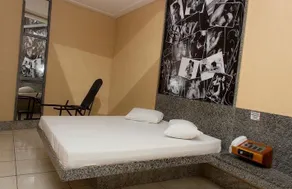 Motel Emocoes - Image 2