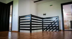 Pensiunea Gradinarilor cu ciubar si statie de incarcare electrica auto - Image 3