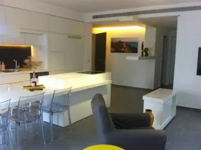Unique Bauhaus - Image 4
