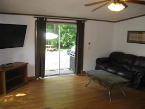 Island Club 51 - Image 2