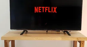 Almond Studio - experience stay in modern garden guest house with NETFLIX - Image 2