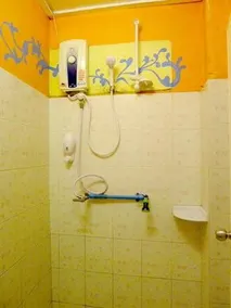 Les BoBo's Backpacker Hostel - Image 5