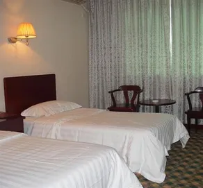 Jingyu Hotel Qinghua - Image 1