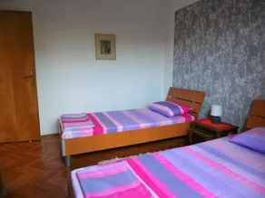 Villa Lola Bar - Image 4