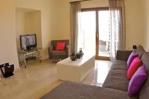 2 BR Villa Aella - Image 3
