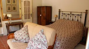 Le Logis du Pressoir Chambre d'Hotes Bed & Breakfast in beautiful 18th Century Estate in the heart of the Loire Valley with heated pool and extensive grounds - Image 2