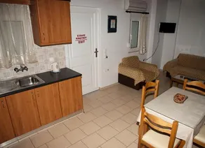 Sunny Apartments - Image 3