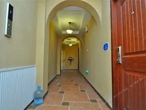 DIZHONGHAI GARDEN HOSTEL - Image 2