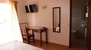 Rustic Villa Guesthouse - Image 4