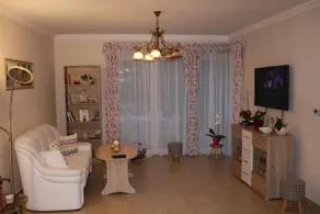 Mona Home - Image 3