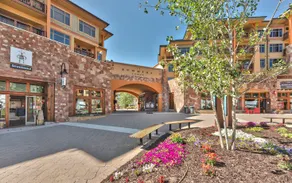 Sundial Hotel Room in Canyons Village, Walk Out to Pool, Walk to Hiking and Biking - Image 1