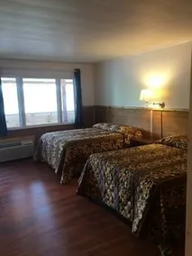 Hampton Motor Inn - Image 5
