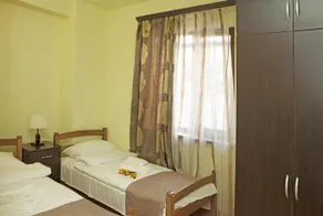 Aurora Hotel & Hostel - Image 3