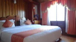 Rudra Houseboats - Image 5