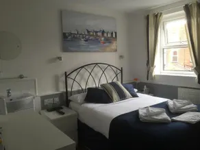 Andora Guest House - Image 5