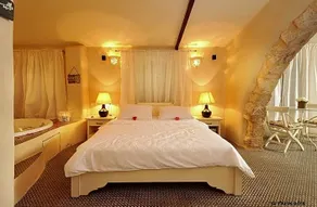 Dudin Mansion - Image 3