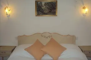 La Coudre Bed & Breakfast - Image 5