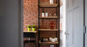 Old Town Courtyard Apartment with private parking - Image 2