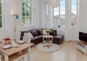 Mapmakers Townhouse - The Edinburgh Address - Image 1