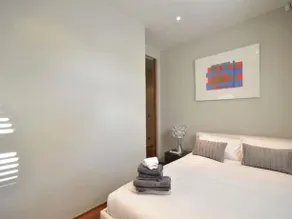 Uber Emperors Gate Townhouse - Image 5