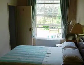 The Montrose Hotel - Image 5