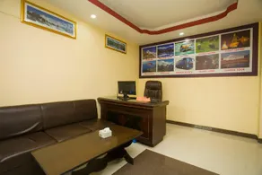 OYO 156 Hotel Sweet Town - Image 3